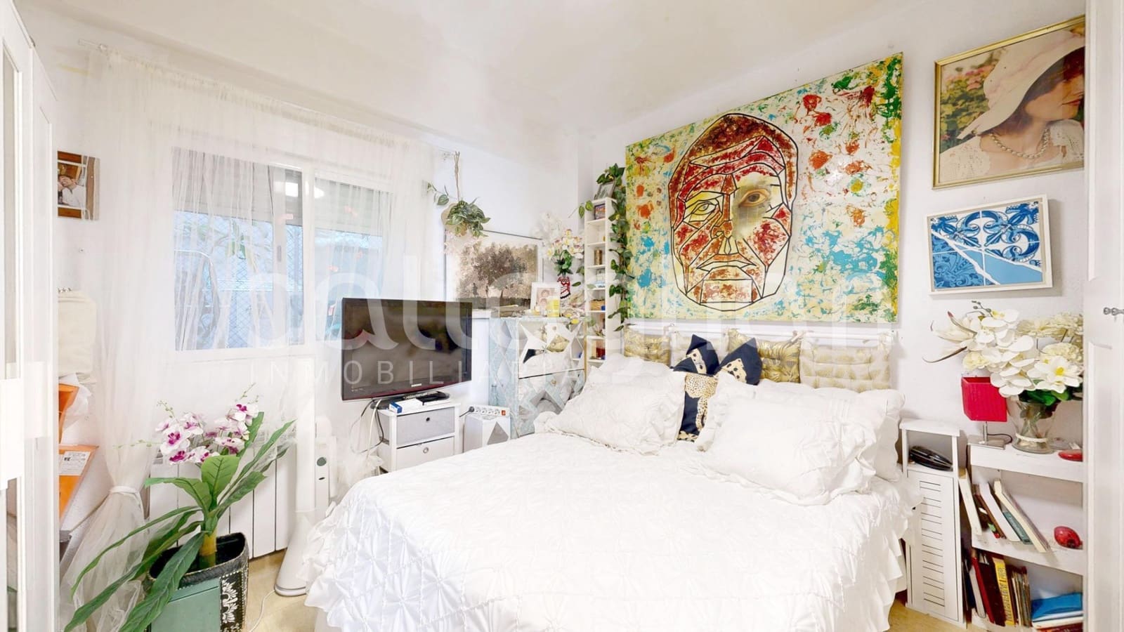 2 bedroom Flat for sale in Valencia city - € 380,000 (Ref: 9401828)