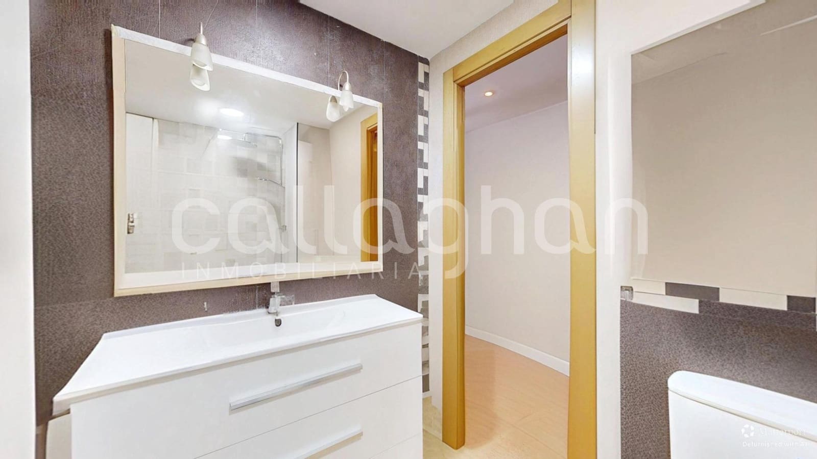 2 bedroom Flat for sale in Valencia city - € 380,000 (Ref: 9401828)