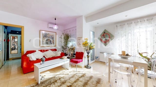 2 soverom Leilighet til salgs i Cabanyal-Canyamelar, Valencia by - € 380 000 (Ref: 9401828)