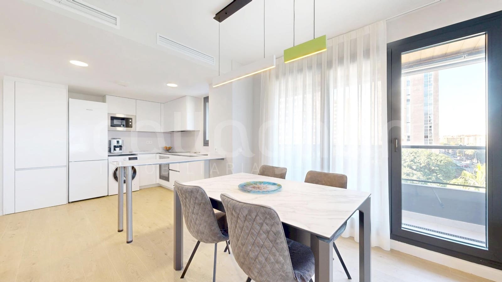 2 Zimmer Wohnung zu verkaufen in Valencia Stadt mit Pool Garage - 519.000 € (Ref: 9401829)