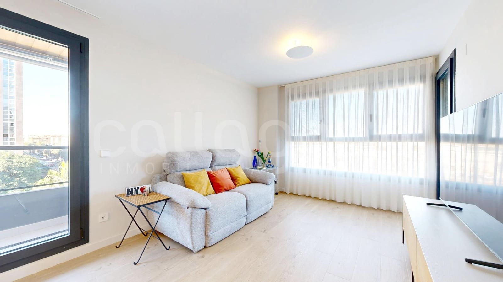 2 Zimmer Wohnung zu verkaufen in Valencia Stadt mit Pool Garage - 519.000 € (Ref: 9401829)