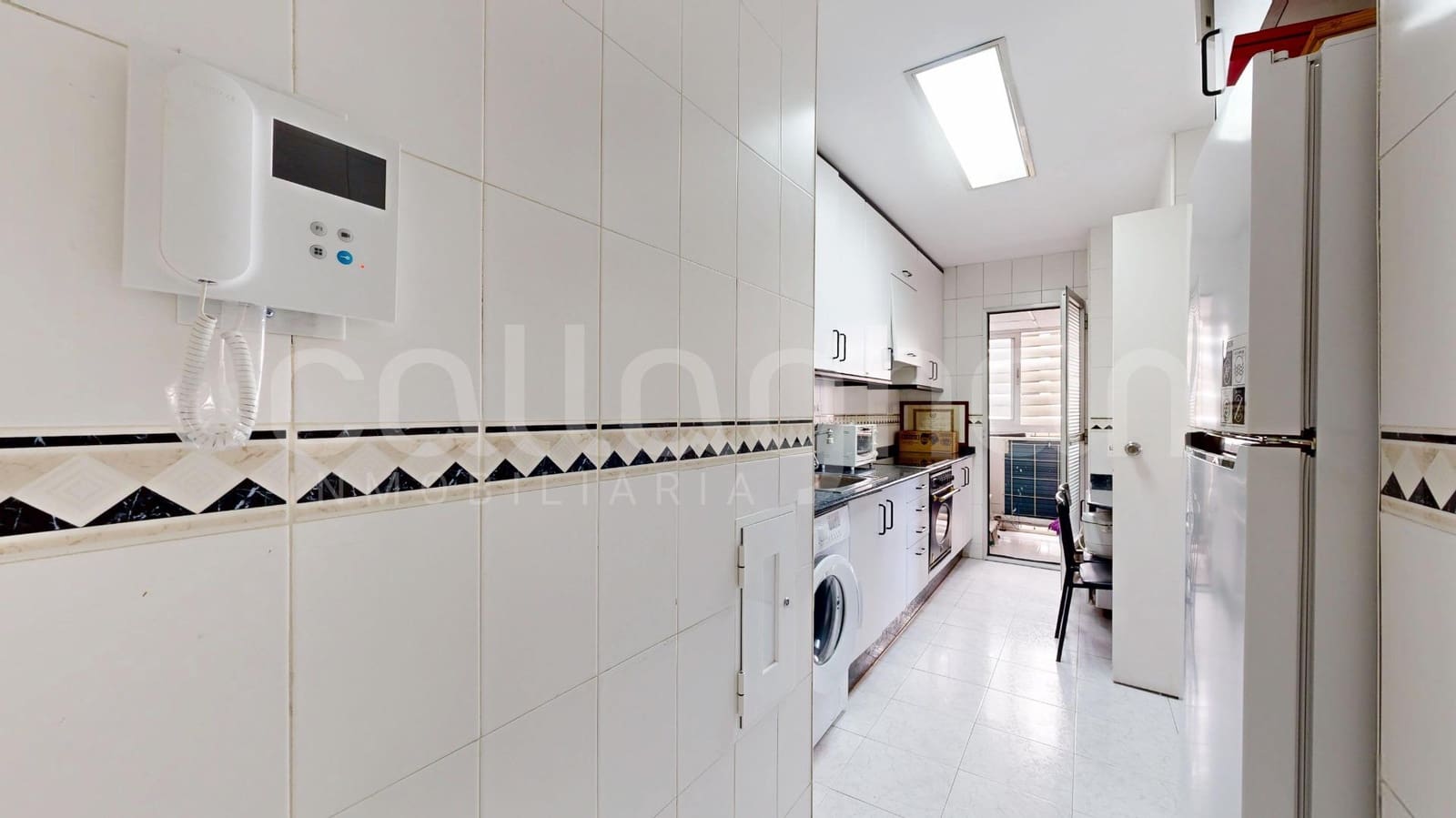 3 soverom Leilighet til leie i Valencia by med garasje - € 1 500 (Ref: 9403558)