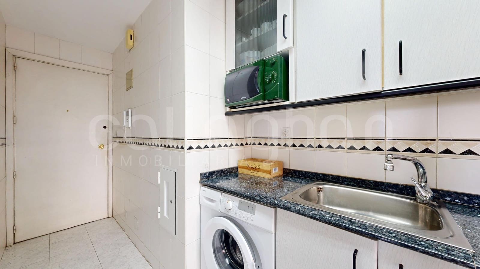 3 soverom Leilighet til leie i Valencia by med garasje - € 1 500 (Ref: 9403558)