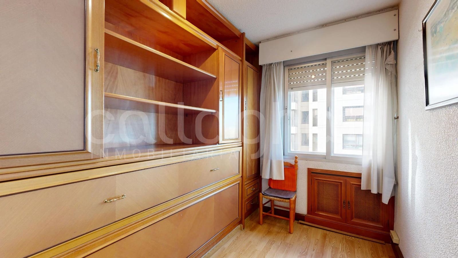 3 soverom Leilighet til leie i Valencia by med garasje - € 1 500 (Ref: 9403558)