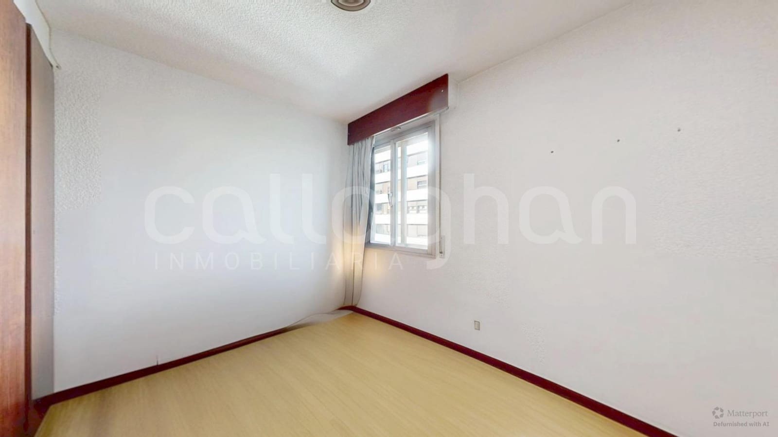 3 soverom Leilighet til leie i Valencia by med garasje - € 1 500 (Ref: 9403558)