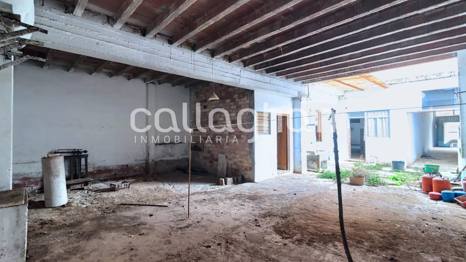 Casa de 3 habitaciones en L'Alcúdia en venta con garaje - 120.000 € (Ref: 9403749)