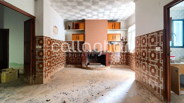 Casa de 3 habitaciones en L'Alcúdia en venta con garaje - 120.000 € (Ref: 9403749)