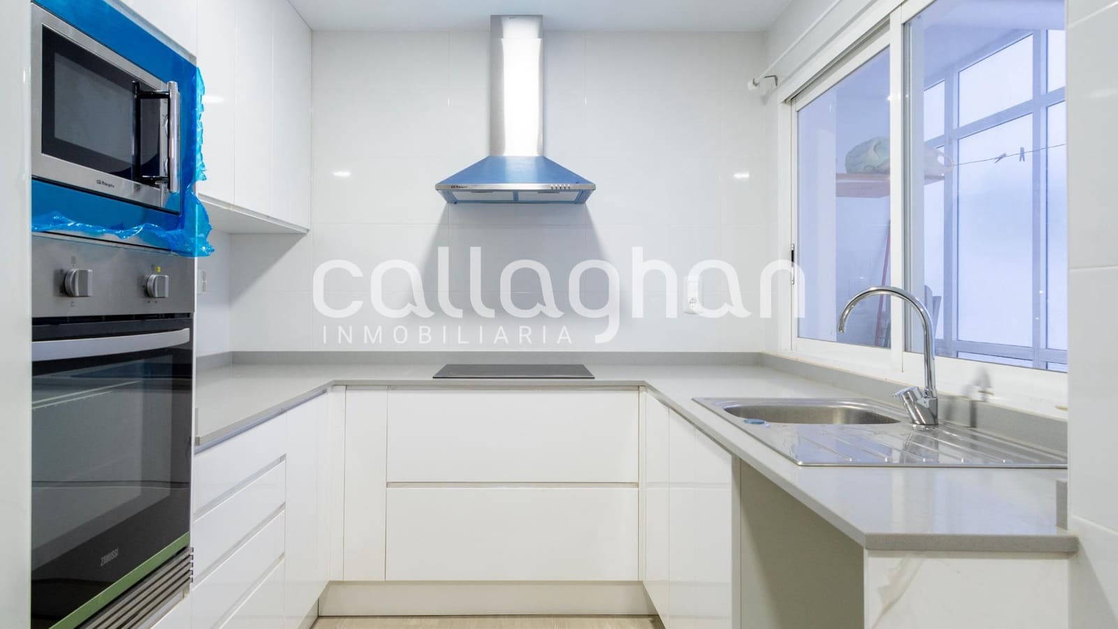 5 bedroom Flat for sale in Gandia with garage - € 349,000 (Ref: 9414291)