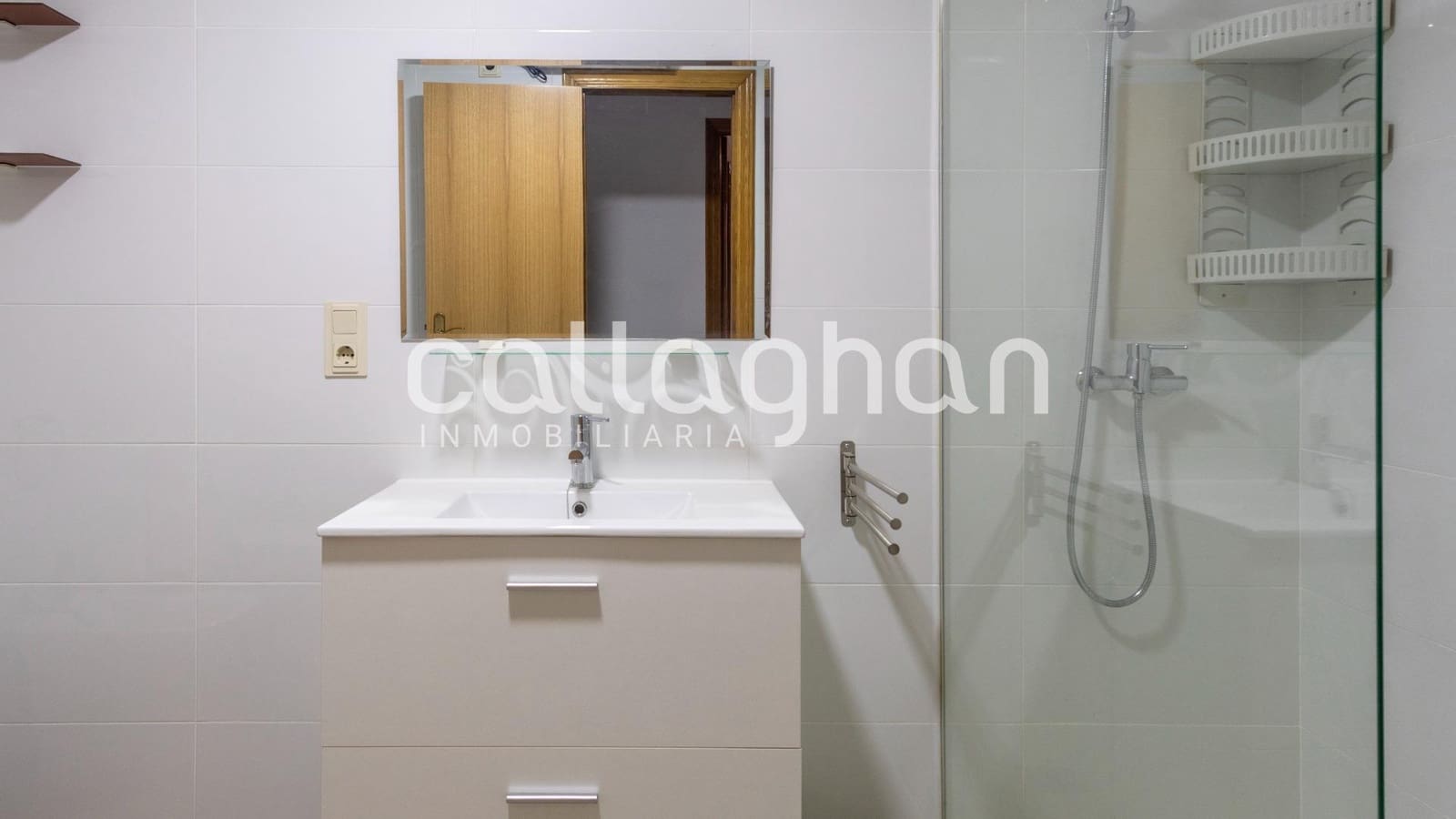 5 bedroom Flat for sale in Gandia with garage - € 349,000 (Ref: 9414291)