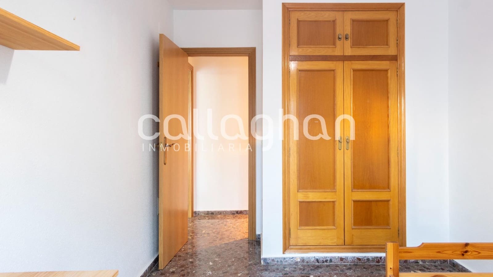 5 bedroom Flat for sale in Gandia with garage - € 349,000 (Ref: 9414291)