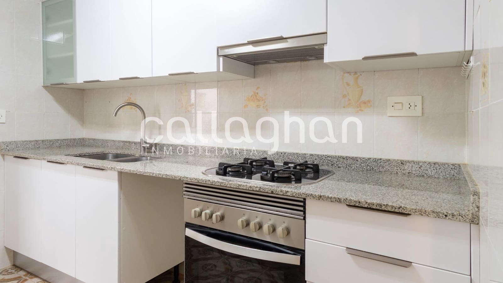 3 sovrum Lägenhet att hyra i Valencia stad - 1 200 € (Ref: 9416046)