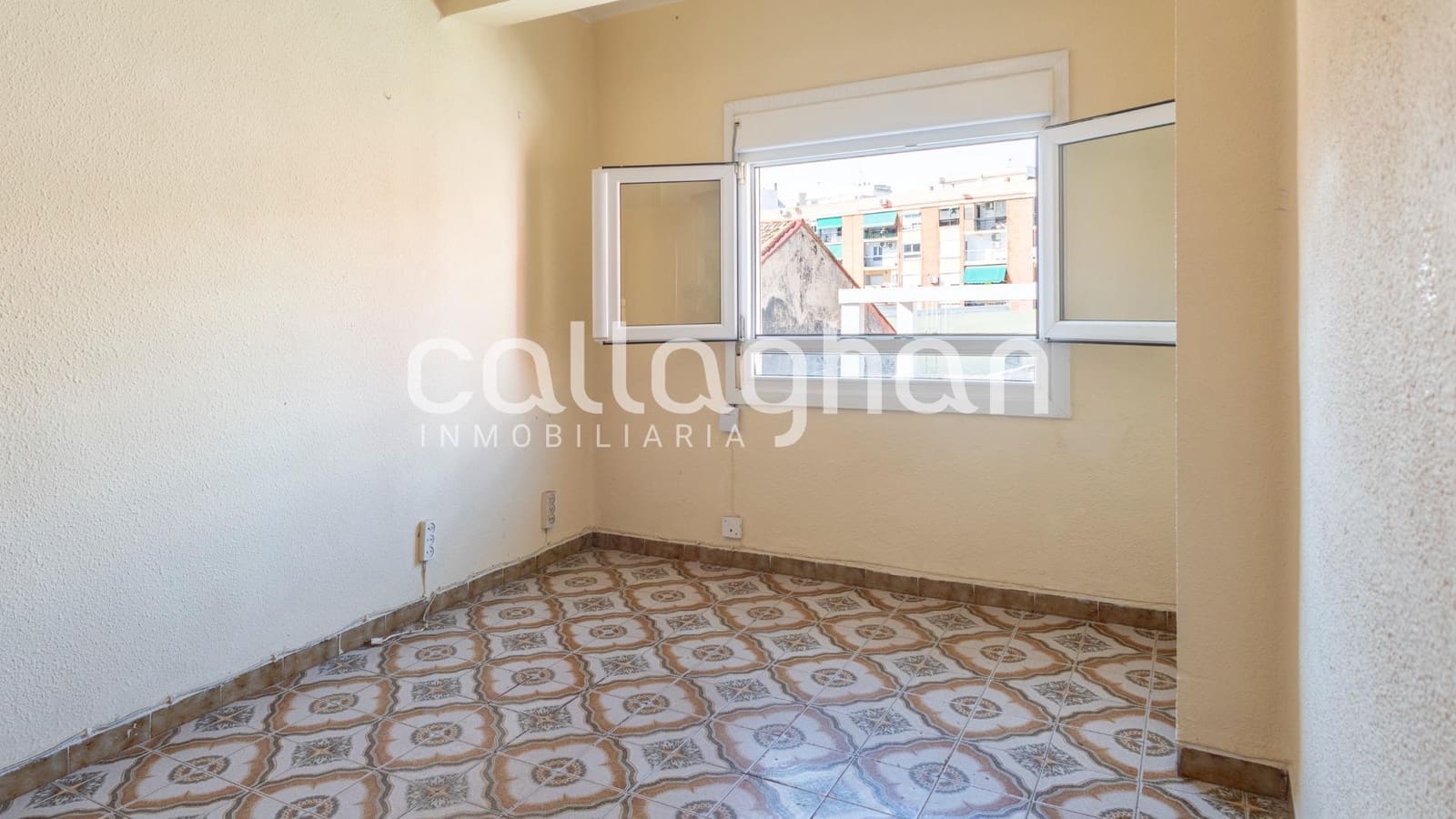 3 sovrum Lägenhet att hyra i Valencia stad - 1 200 € (Ref: 9416046)