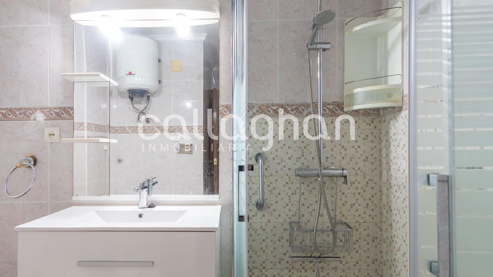 3 sovrum Lägenhet att hyra i Valencia stad - 1 200 € (Ref: 9416046)