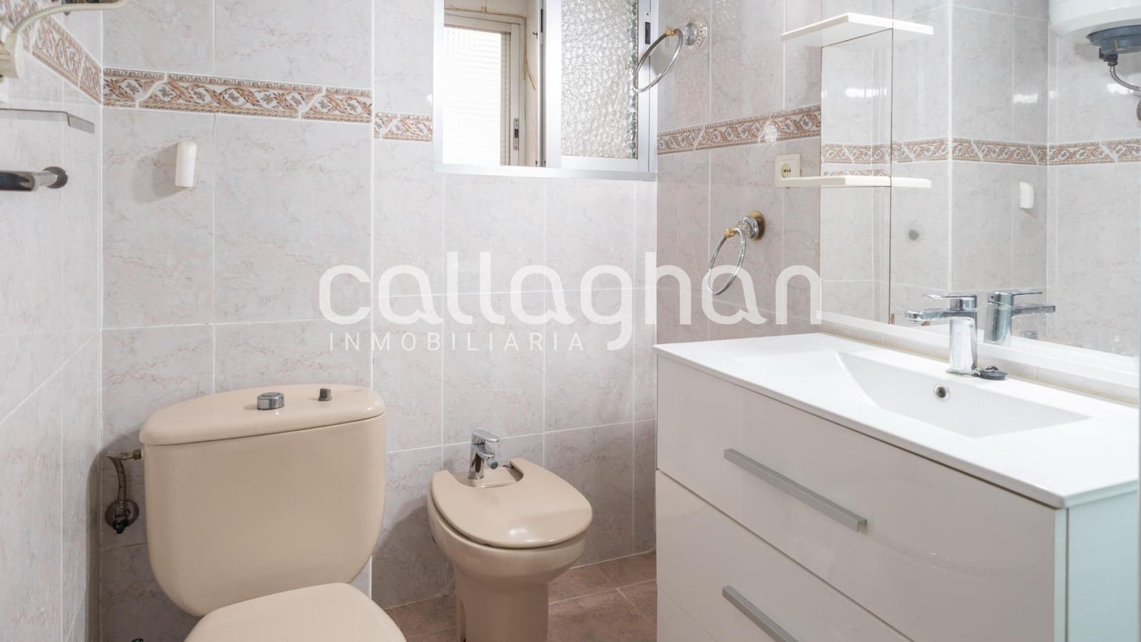 3 sovrum Lägenhet att hyra i Valencia stad - 1 200 € (Ref: 9416046)