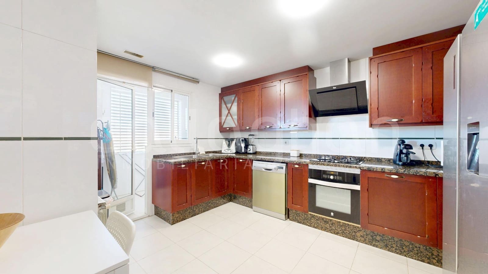 3 sypialnia Penthouse na sprzedaż w Betera z basenem garażem - 450 000 € (Ref: 9437614)