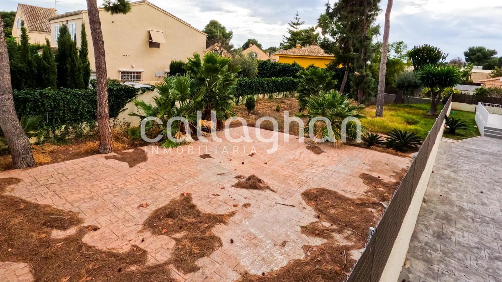 Terrain à Bâtir à vendre à El Plantio - 215 000 € (Ref: 9446617)