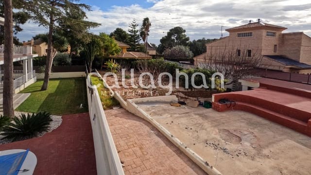 Bauplatz zu verkaufen in El Plantio, Paterna - 215.000 € (Ref: 9446617)