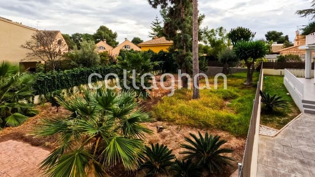 Bauplatz zu verkaufen in El Plantio, Paterna - 215.000 € (Ref: 9446617)