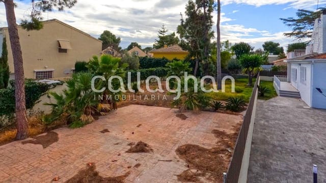 Bauplatz zu verkaufen in El Plantio, Paterna - 215.000 € (Ref: 9446617)