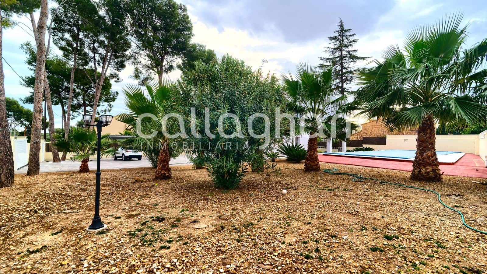 Terrain à Bâtir à vendre à El Plantio - 215 000 € (Ref: 9446617)