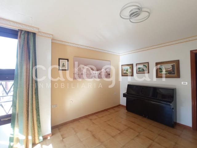 4 slaapkamer Appartement te koop in Nules - € 130.000 (Ref: 9446618)