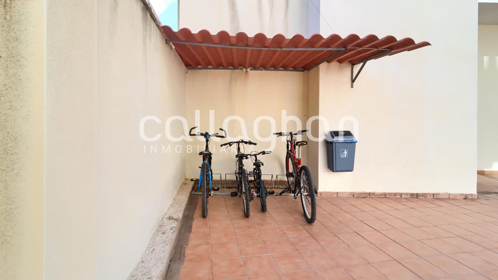 2 makuuhuone Asunto myytävänä paikassa Torreblanca mukana uima-altaan 
autotalli - 122 000 € (Ref: 9446619)