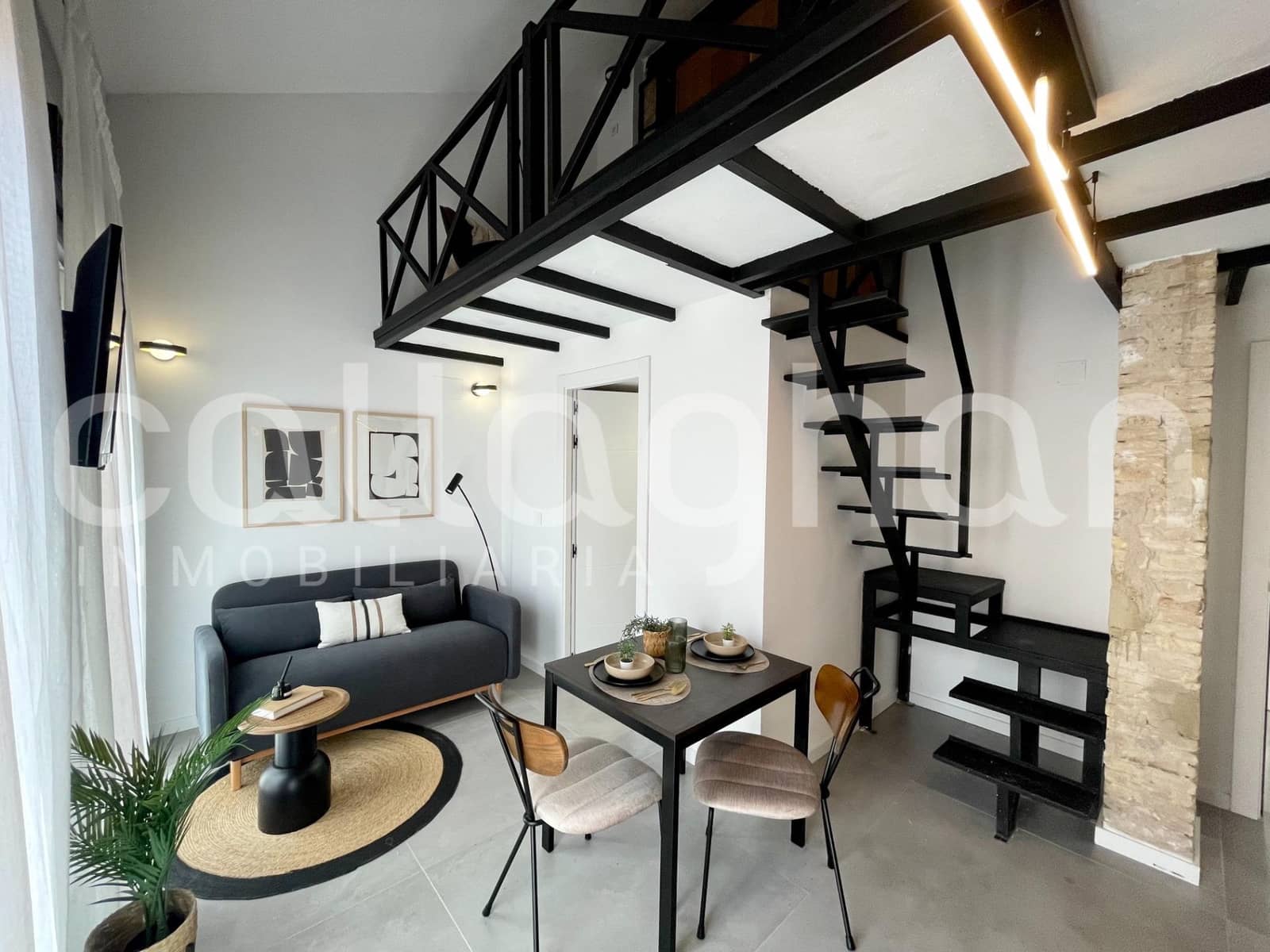 1 soveværelse Loft til leje i Valencia by - € 1.300 (Ref: 9449045)