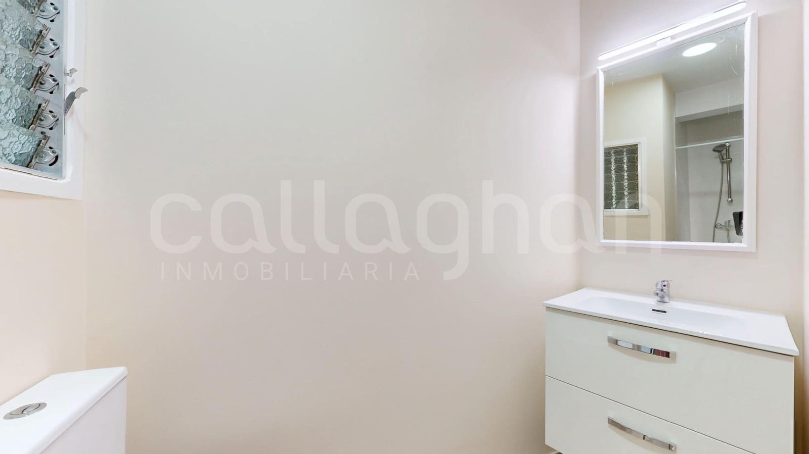 4 makuuhuone Asunto vuokrattavana paikassa Valencia kaupunki mukana 
autotalli - 2 500 € (Ref: 9449046)