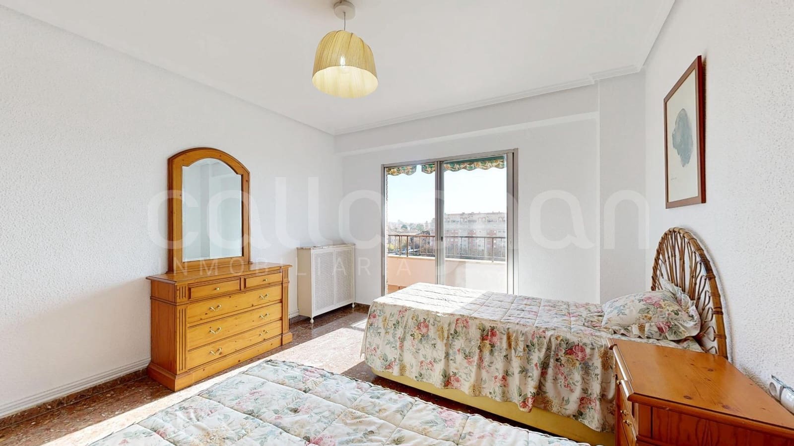 4 makuuhuone Asunto vuokrattavana paikassa Valencia kaupunki mukana 
autotalli - 2 500 € (Ref: 9449046)