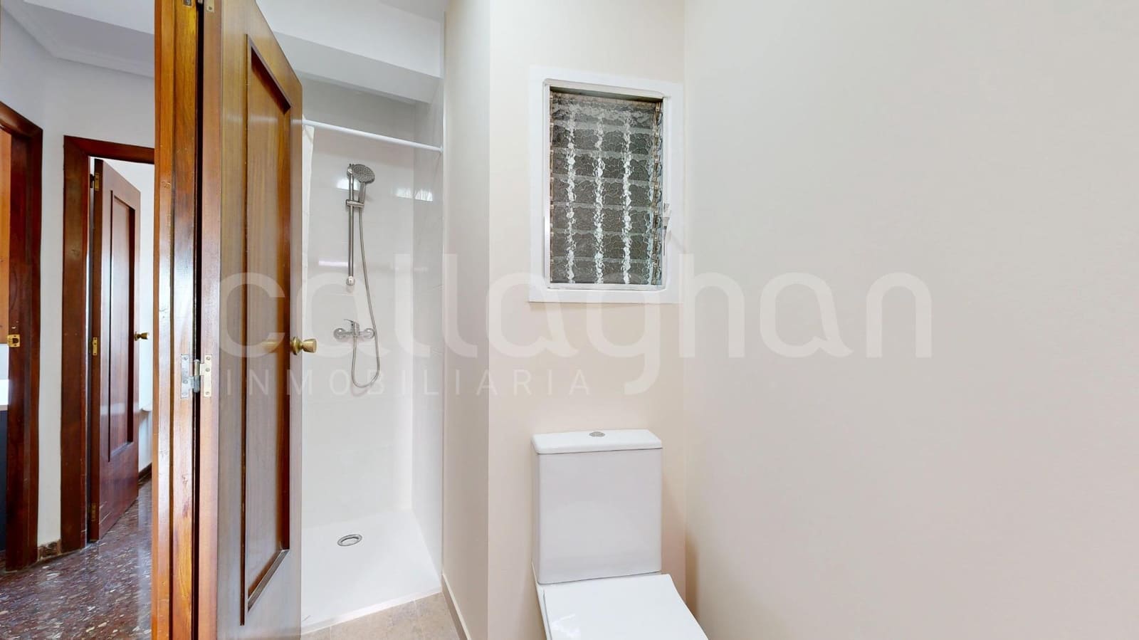 4 makuuhuone Asunto vuokrattavana paikassa Valencia kaupunki mukana 
autotalli - 2 500 € (Ref: 9449046)