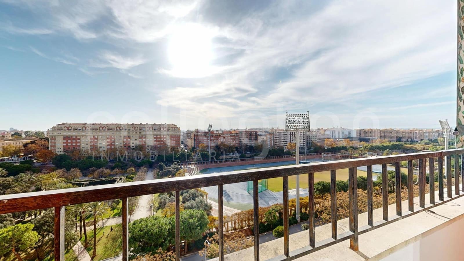 4 makuuhuone Asunto vuokrattavana paikassa Valencia kaupunki mukana 
autotalli - 2 500 € (Ref: 9449046)