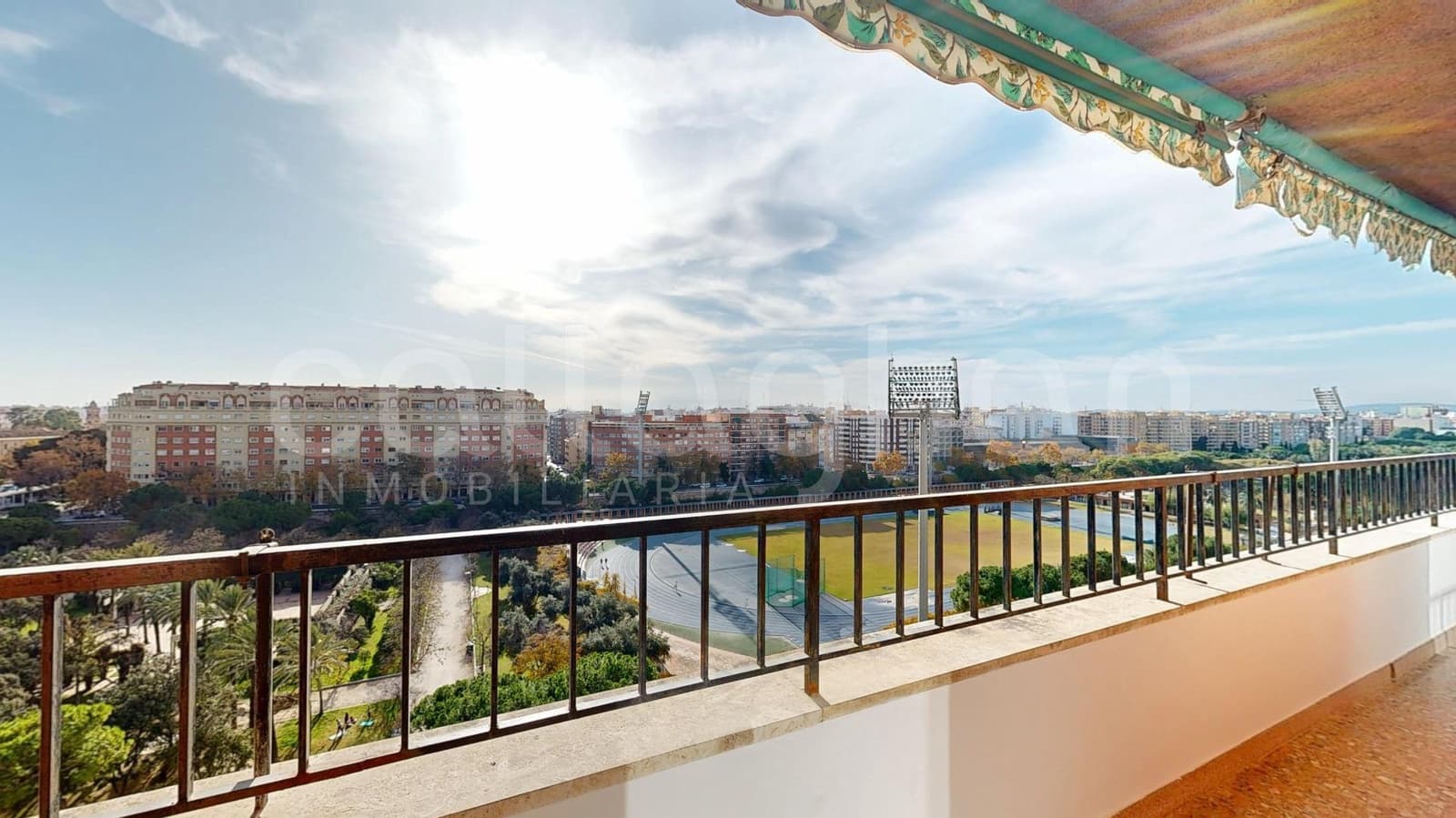 4 makuuhuone Asunto vuokrattavana paikassa Valencia kaupunki mukana 
autotalli - 2 500 € (Ref: 9449046)