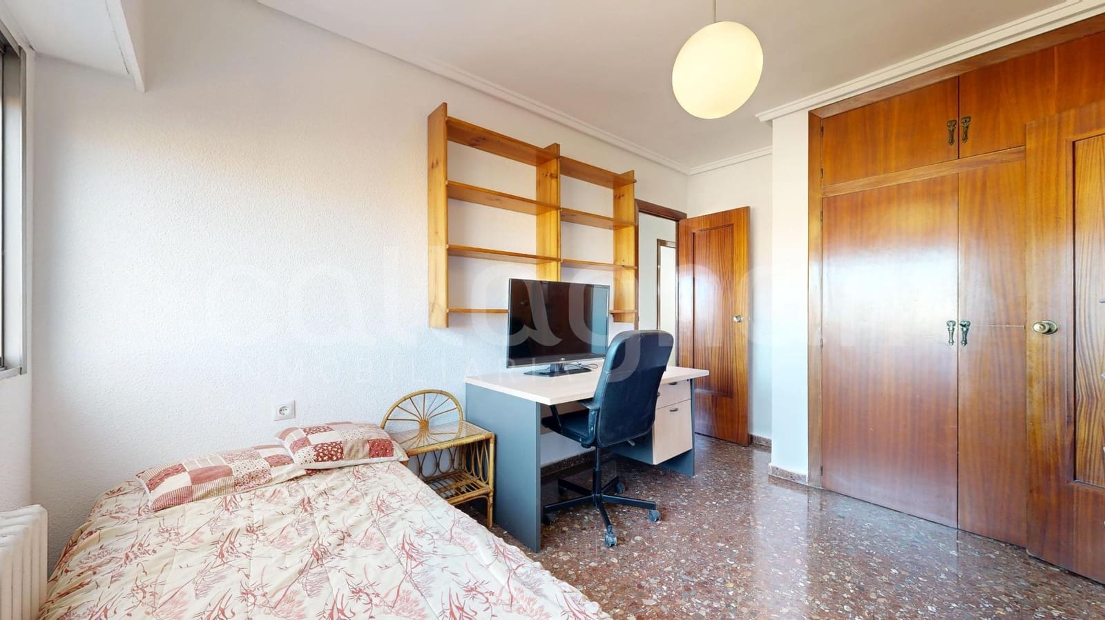 4 makuuhuone Asunto vuokrattavana paikassa Valencia kaupunki mukana 
autotalli - 2 500 € (Ref: 9449046)