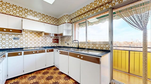 4 soveværelse Lejlighed til leje i Campanar, Valencia by med garage - € 2.500 (Ref: 9449046)