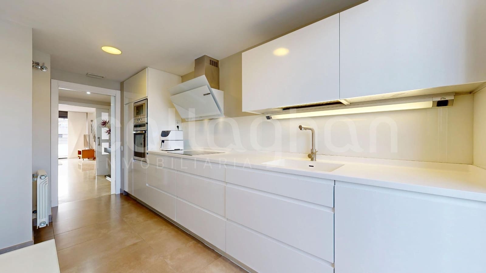 4 bedroom Apartment for sale in Valencia city with pool garage - € 1,300,000 (Ref: 9450450)