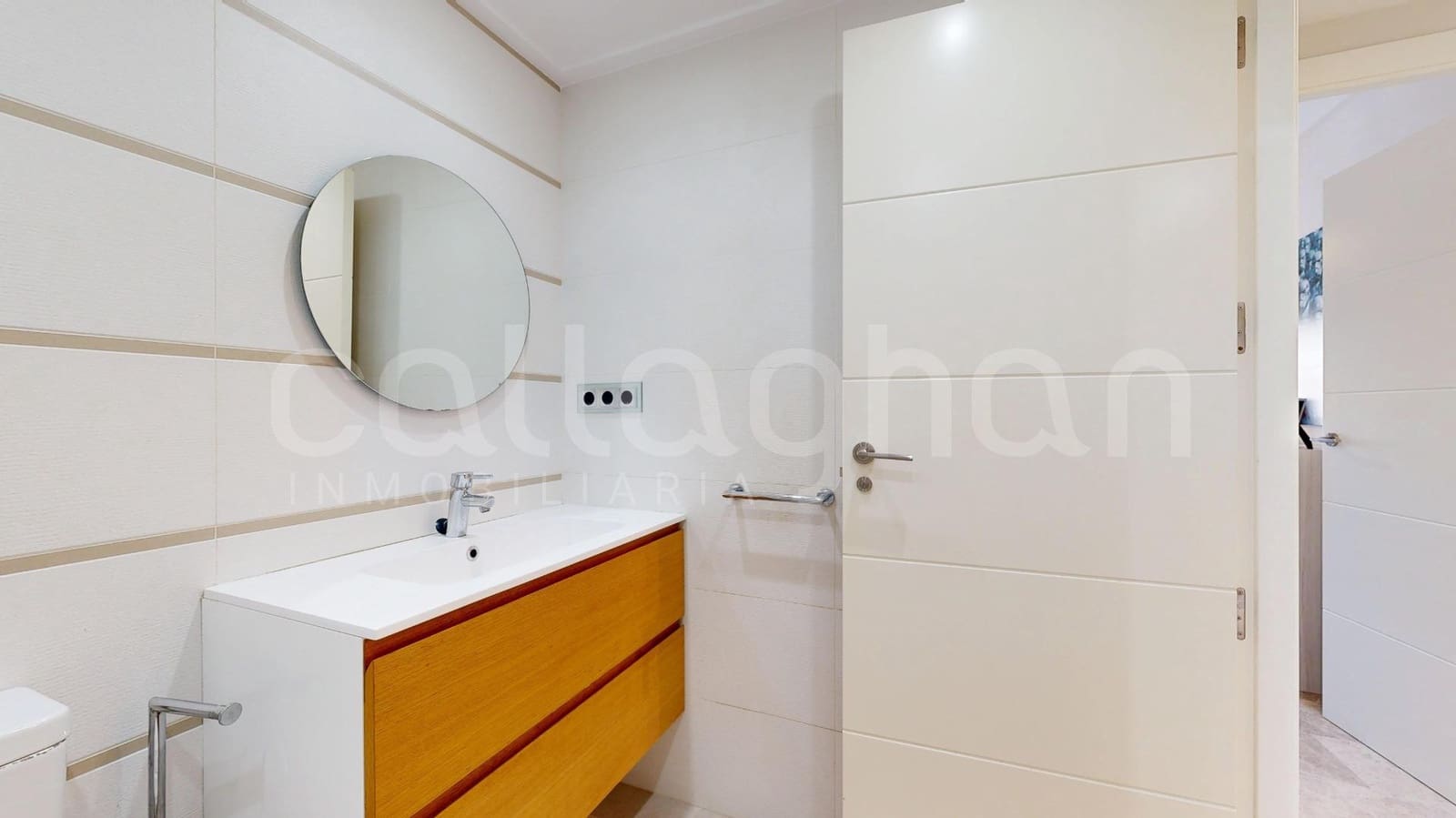 4 bedroom Apartment for sale in Valencia city with pool garage - € 1,300,000 (Ref: 9450450)