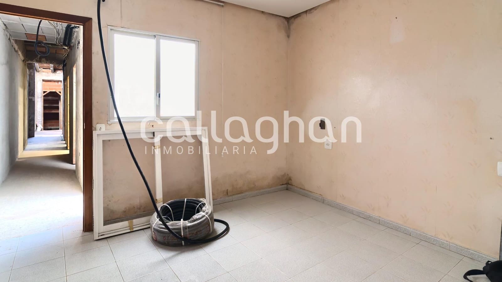 3 slaapkamer Rijtjeshuis te koop in Chilches met garage - € 79.000 (Ref: 9452298)