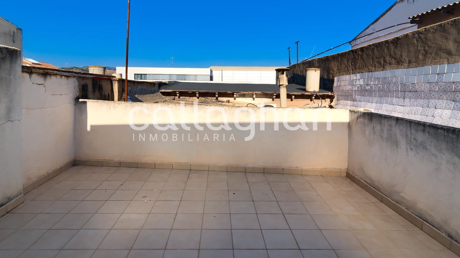 3 slaapkamer Rijtjeshuis te koop in Chilches met garage - € 79.000 (Ref: 9452298)