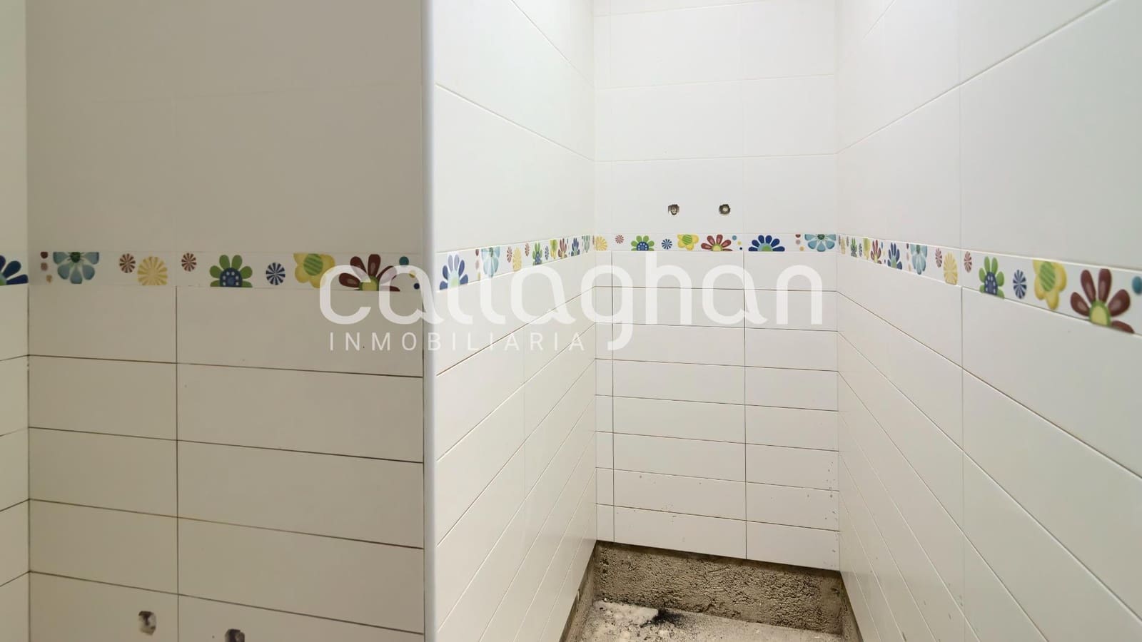 3 slaapkamer Rijtjeshuis te koop in Chilches met garage - € 79.000 (Ref: 9452298)