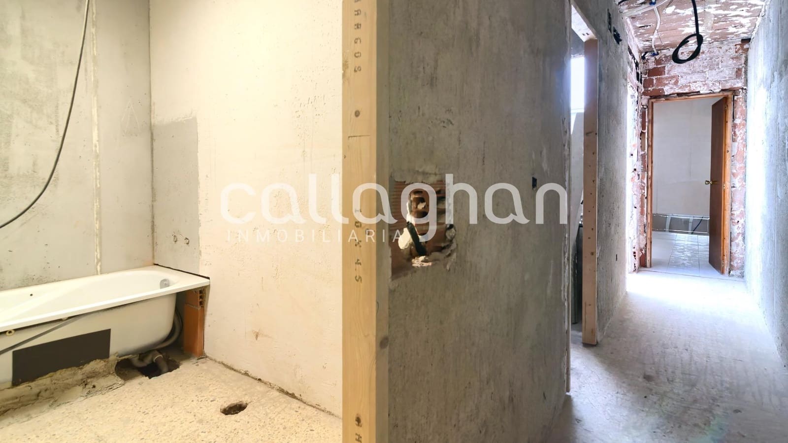 3 slaapkamer Rijtjeshuis te koop in Chilches met garage - € 79.000 (Ref: 9452298)