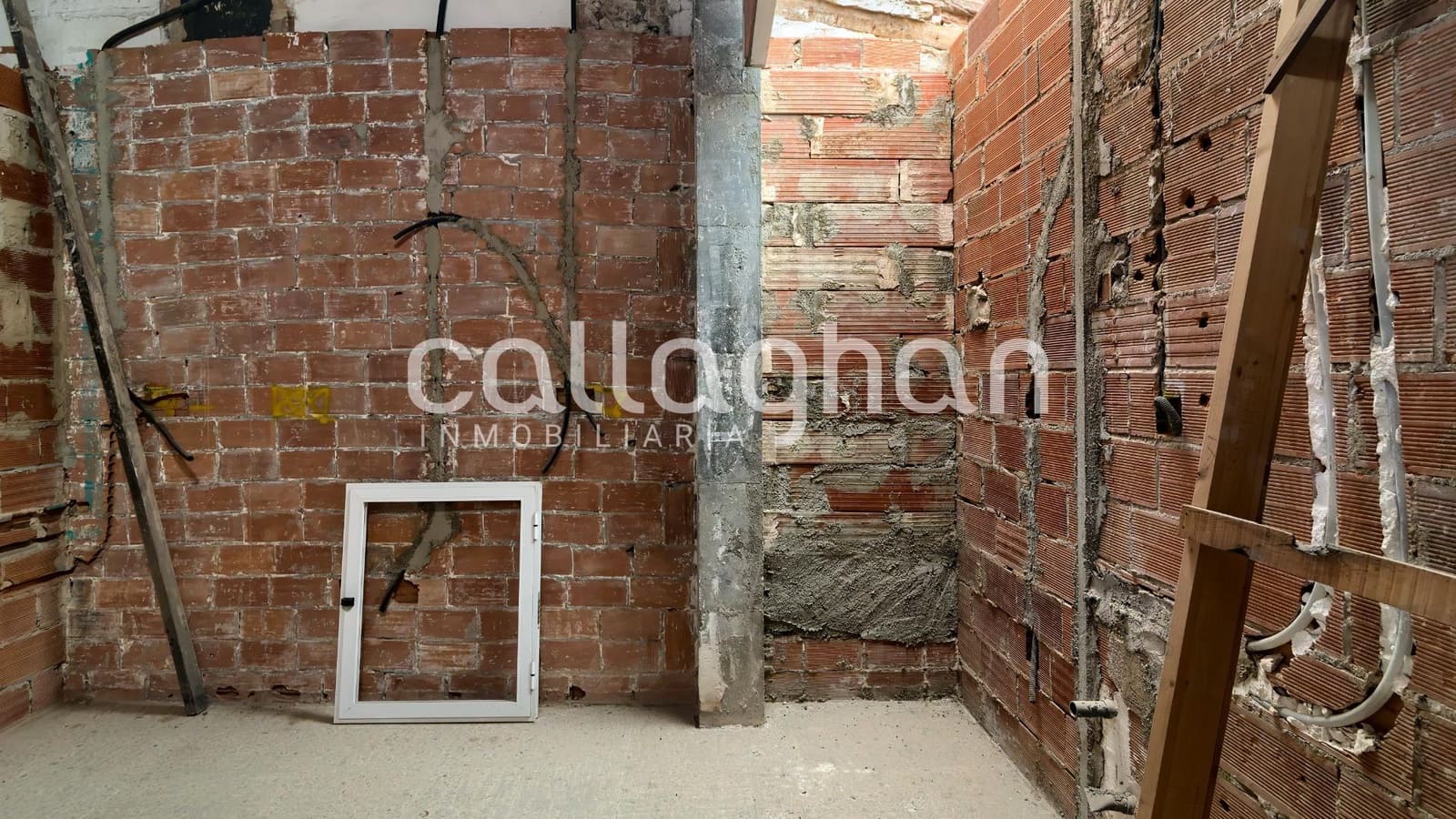 3 slaapkamer Rijtjeshuis te koop in Chilches met garage - € 79.000 (Ref: 9452298)