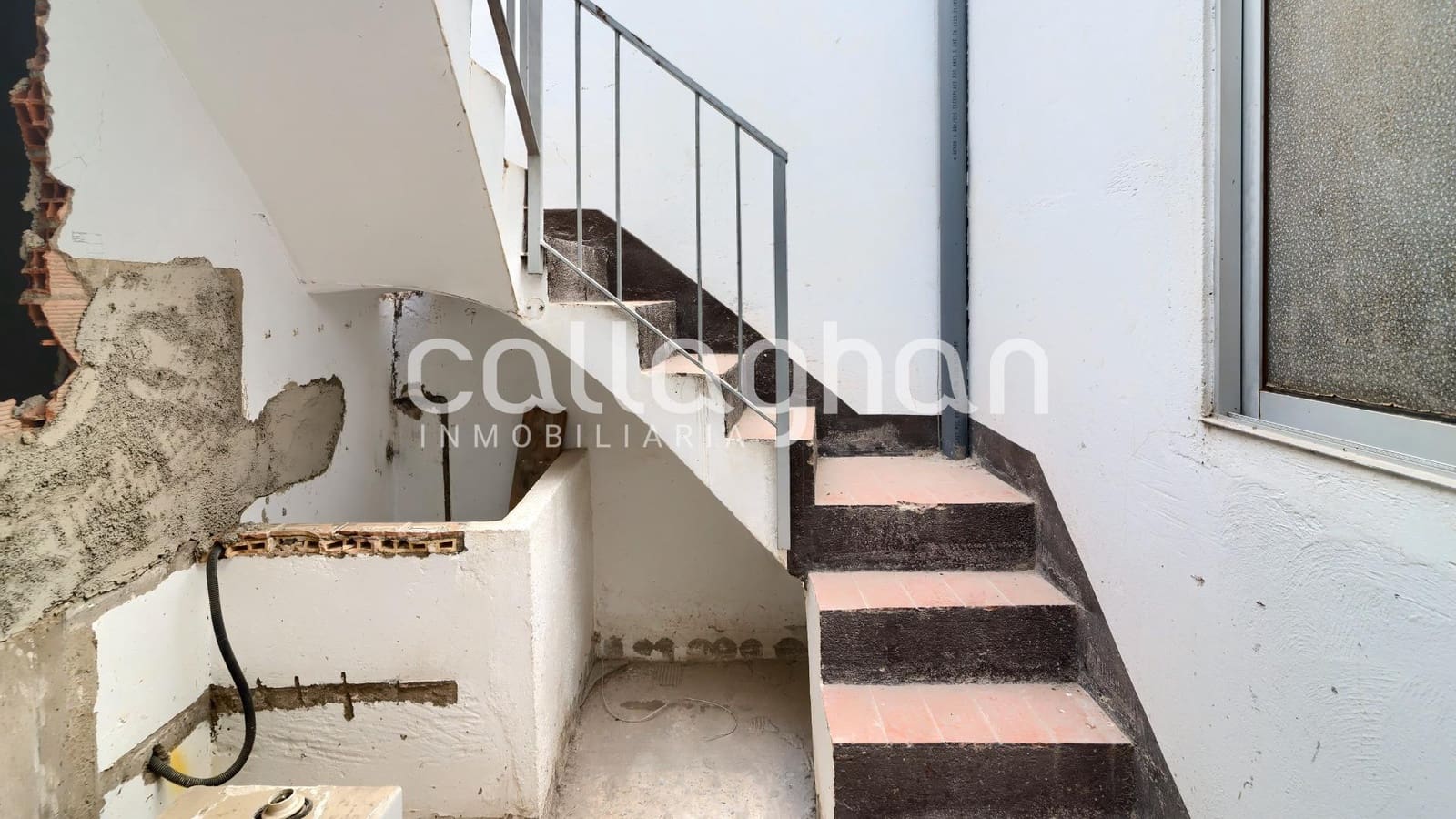 3 slaapkamer Rijtjeshuis te koop in Chilches met garage - € 79.000 (Ref: 9452298)