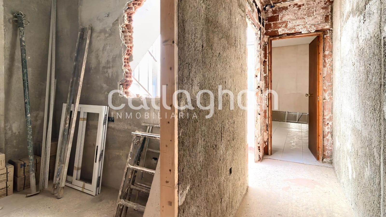 3 slaapkamer Rijtjeshuis te koop in Chilches met garage - € 79.000 (Ref: 9452298)
