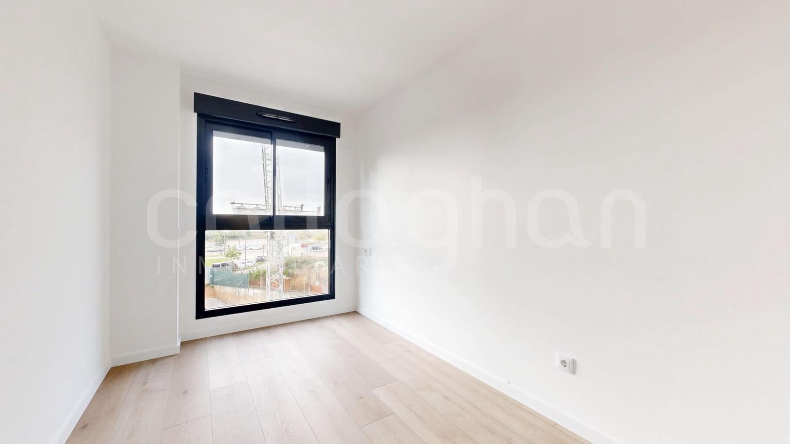 3 bedroom Flat for sale in Valencia city with pool garage - € 484,000 (Ref: 9470966)