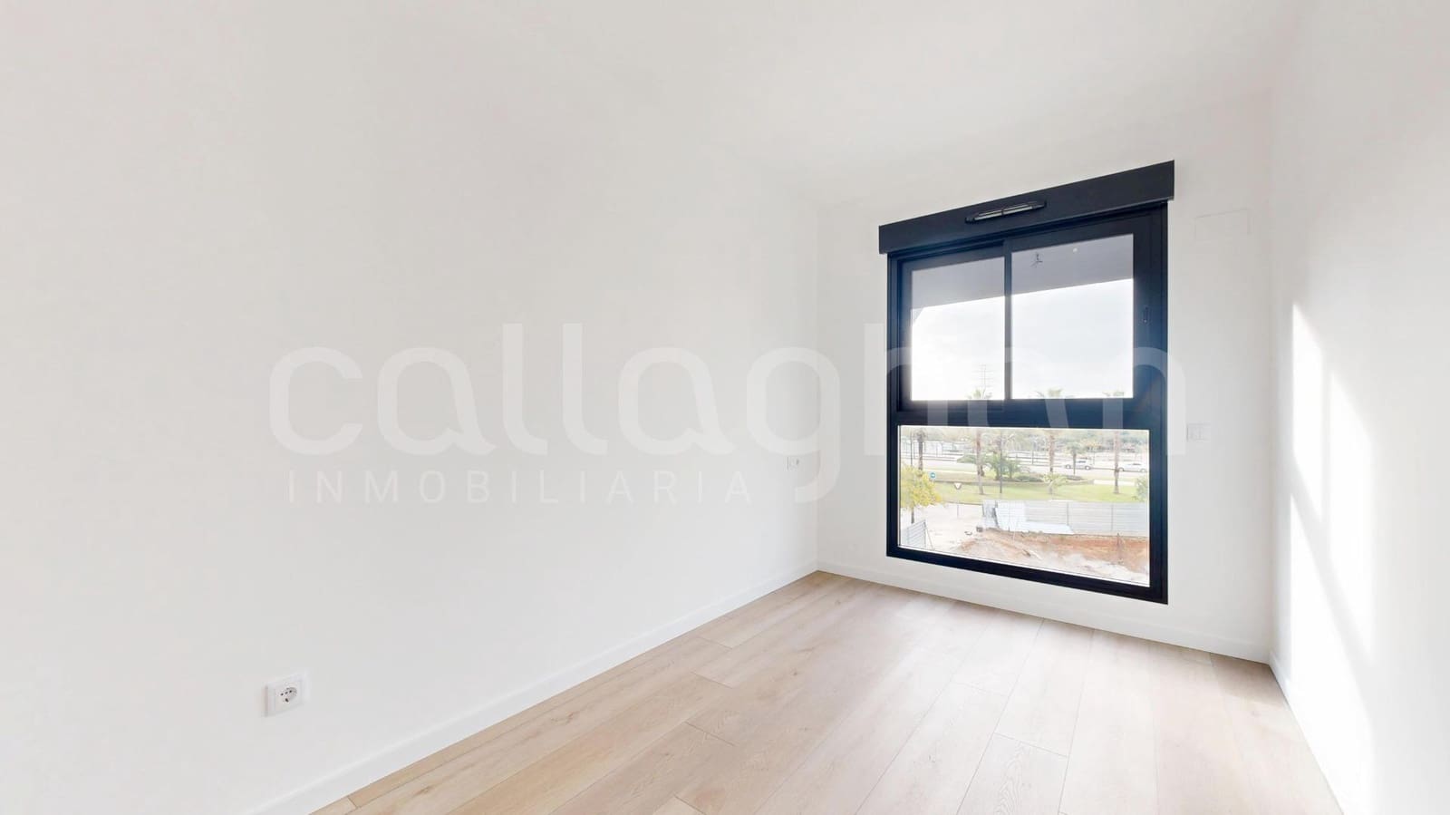 3 bedroom Flat for sale in Valencia city with pool garage - € 484,000 (Ref: 9470966)