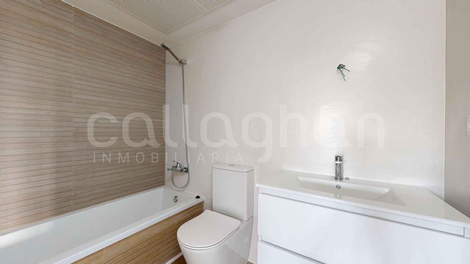 3 bedroom Flat for sale in Valencia city with pool garage - € 484,000 (Ref: 9470966)