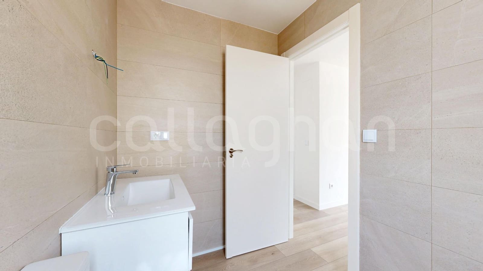 3 bedroom Flat for sale in Valencia city with pool garage - € 484,000 (Ref: 9470966)