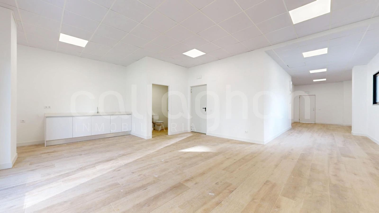 3 bedroom Flat for sale in Valencia city with pool garage - € 484,000 (Ref: 9470966)