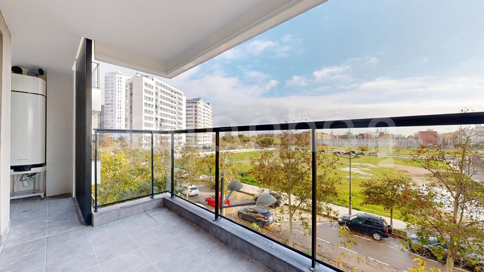 3 bedroom Flat for sale in Valencia city with pool garage - € 484,000 (Ref: 9470966)