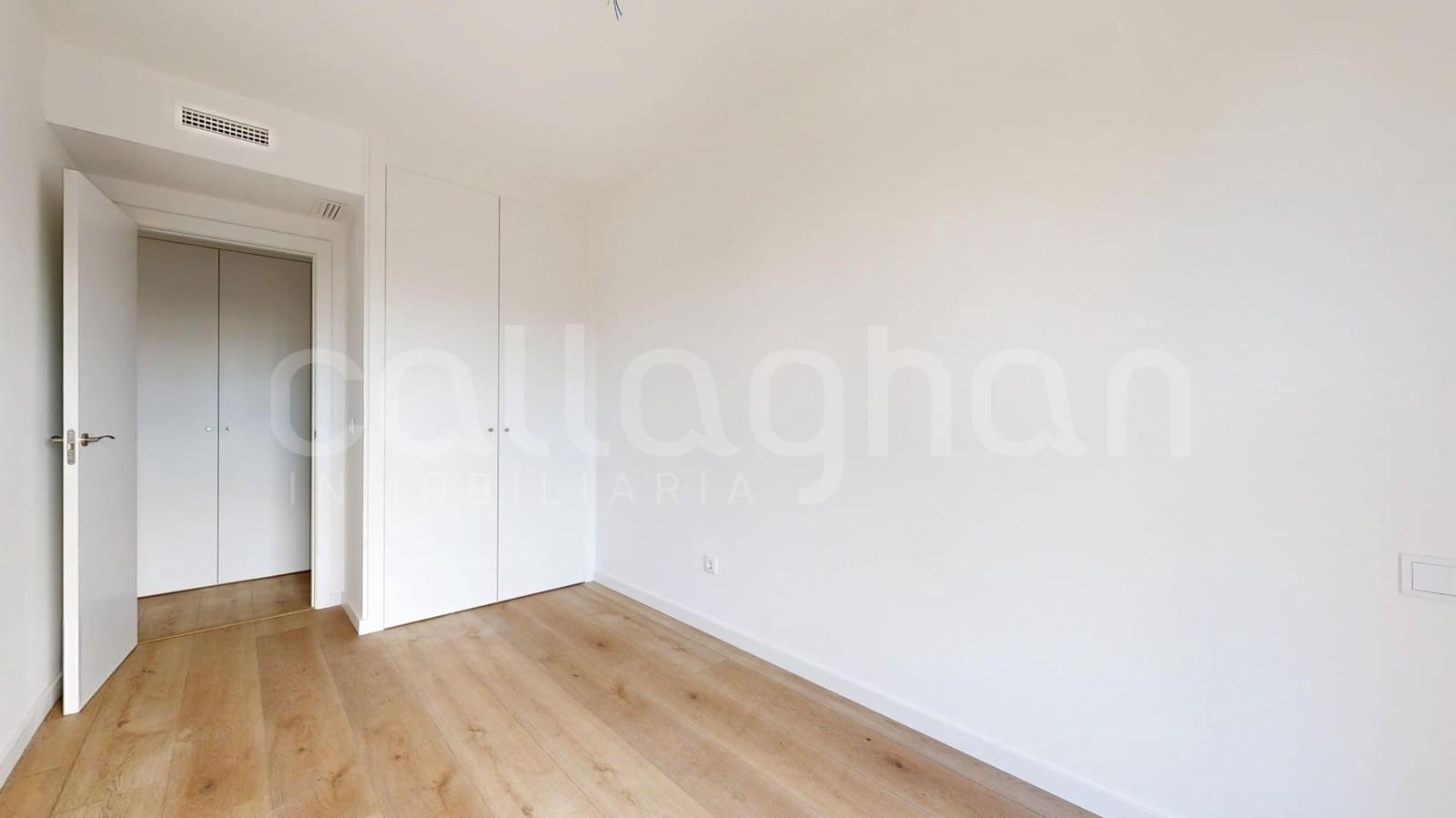 3 makuuhuone Asunto myytävänä paikassa Valencia kaupunki mukana uima-altaan 
autotalli - 472 000 € (Ref: 9471224)